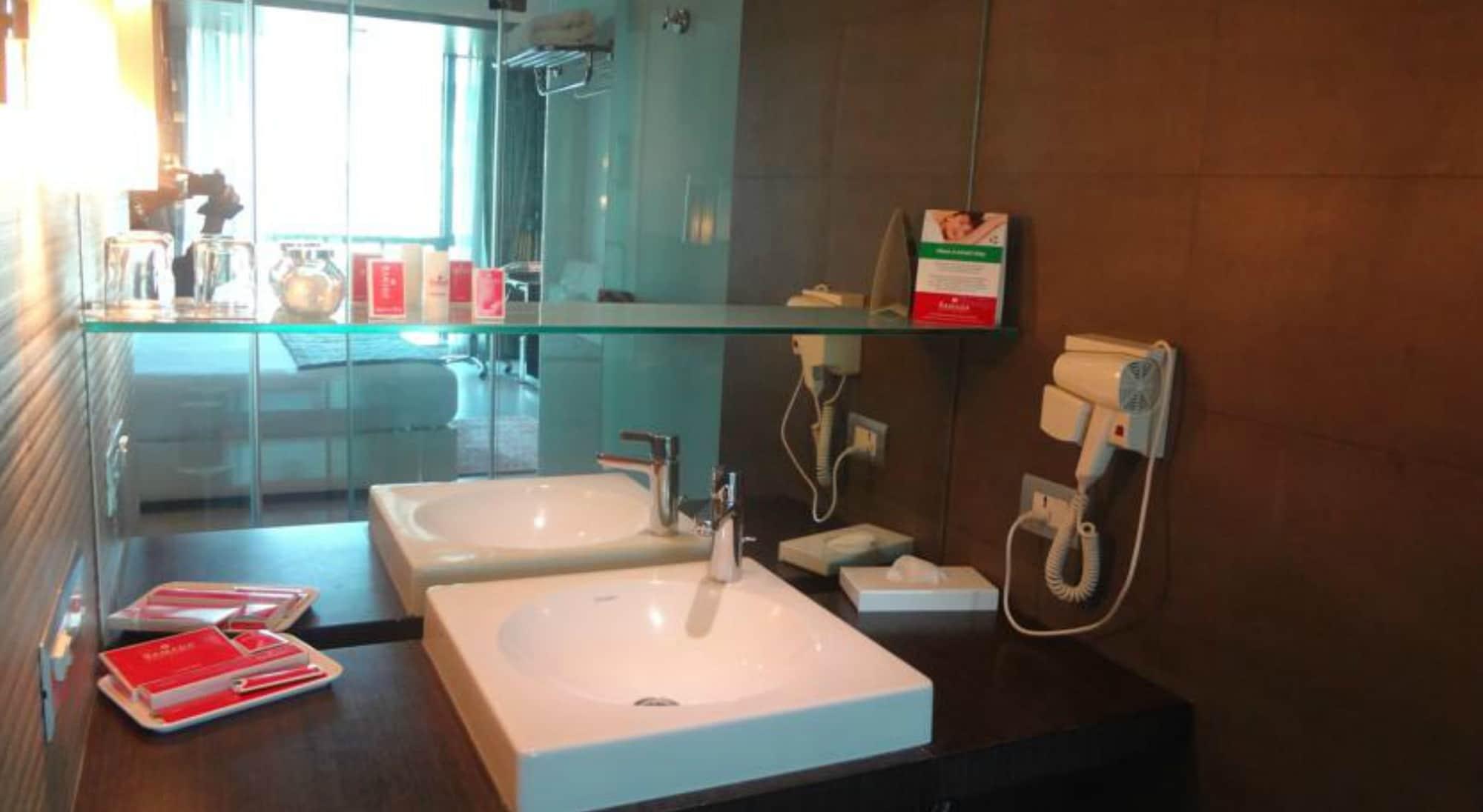 Ramada By Wyndham Navi Mumbai Hotel Ngoại thất bức ảnh