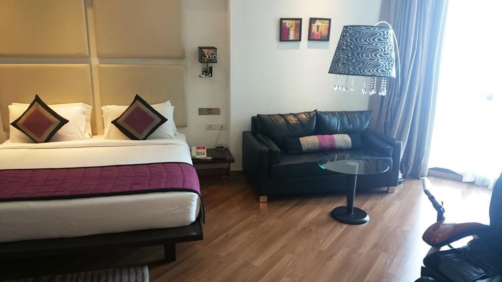 Ramada By Wyndham Navi Mumbai Hotel Ngoại thất bức ảnh