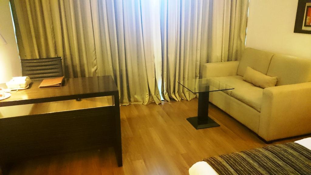 Ramada By Wyndham Navi Mumbai Hotel Ngoại thất bức ảnh