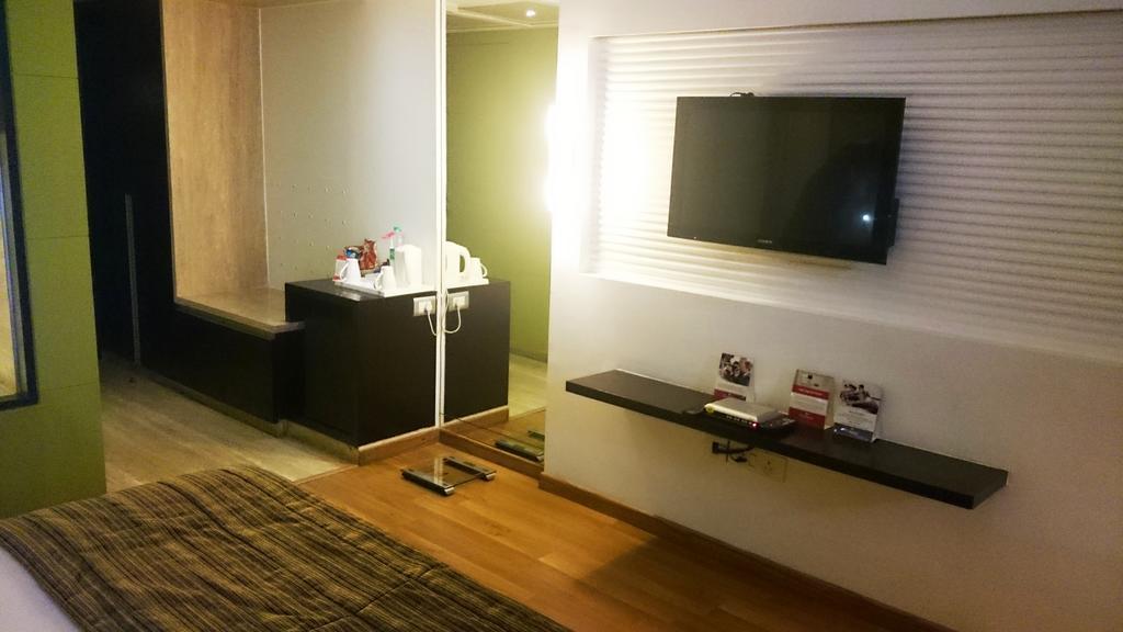 Ramada By Wyndham Navi Mumbai Hotel Ngoại thất bức ảnh