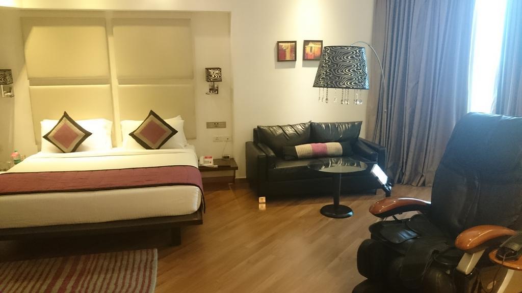 Ramada By Wyndham Navi Mumbai Hotel Ngoại thất bức ảnh