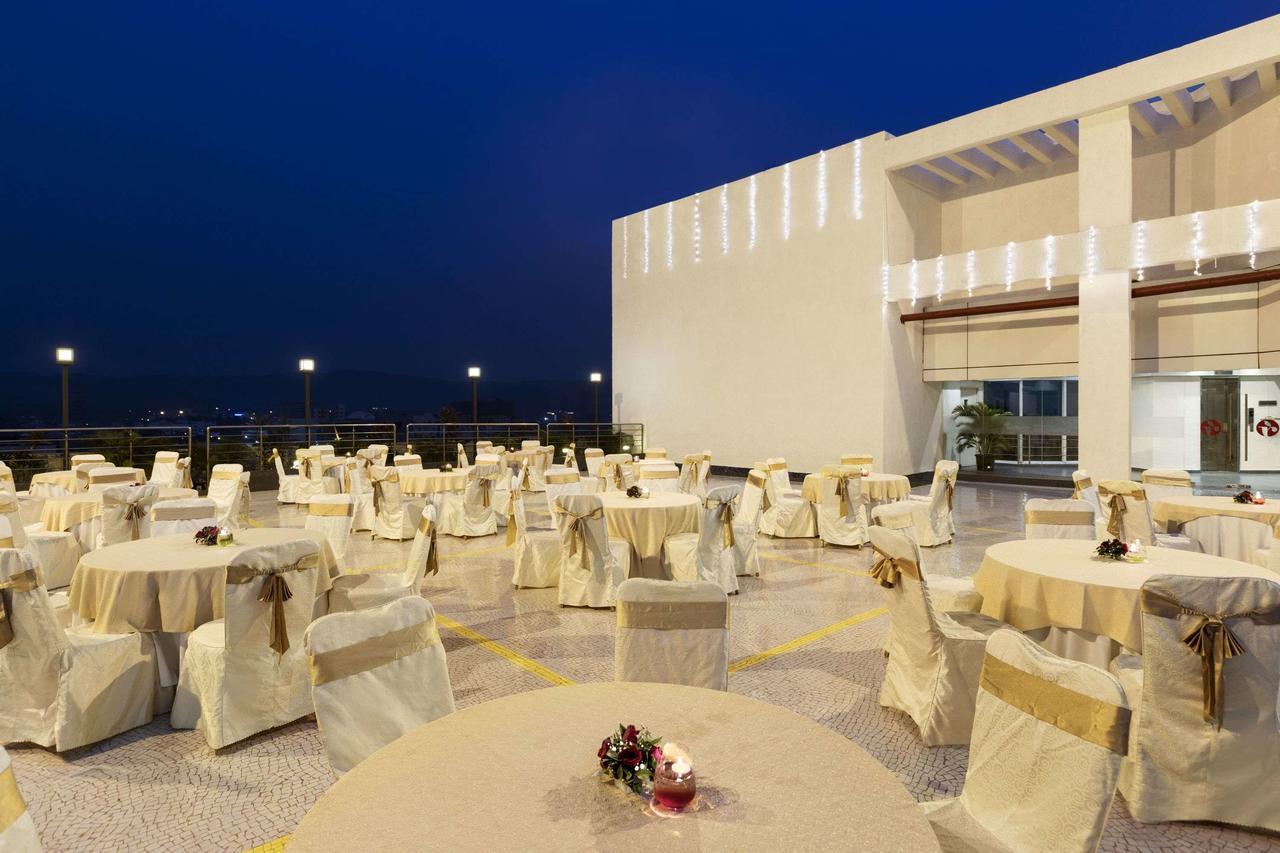 Ramada By Wyndham Navi Mumbai Hotel Ngoại thất bức ảnh
