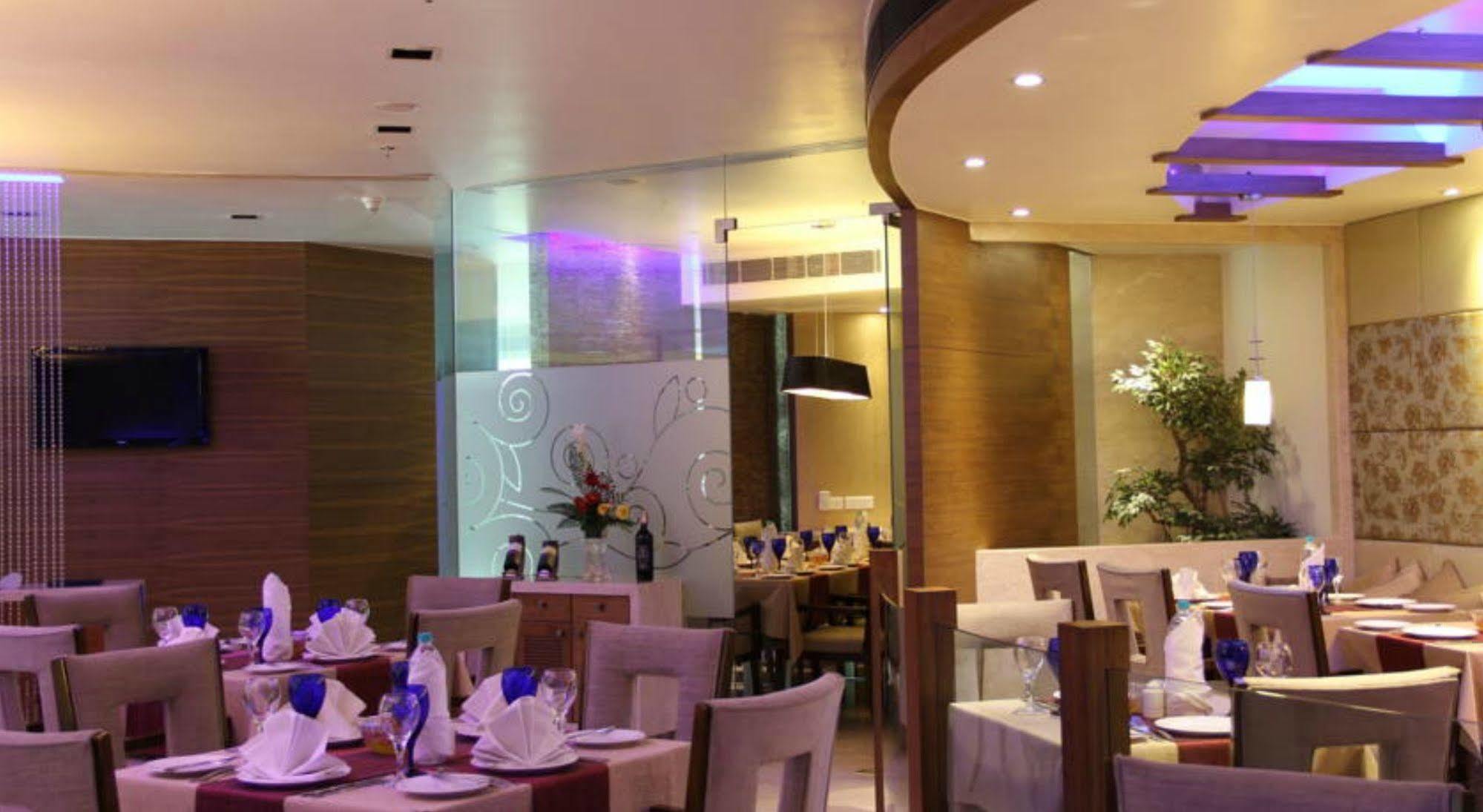 Ramada By Wyndham Navi Mumbai Hotel Ngoại thất bức ảnh