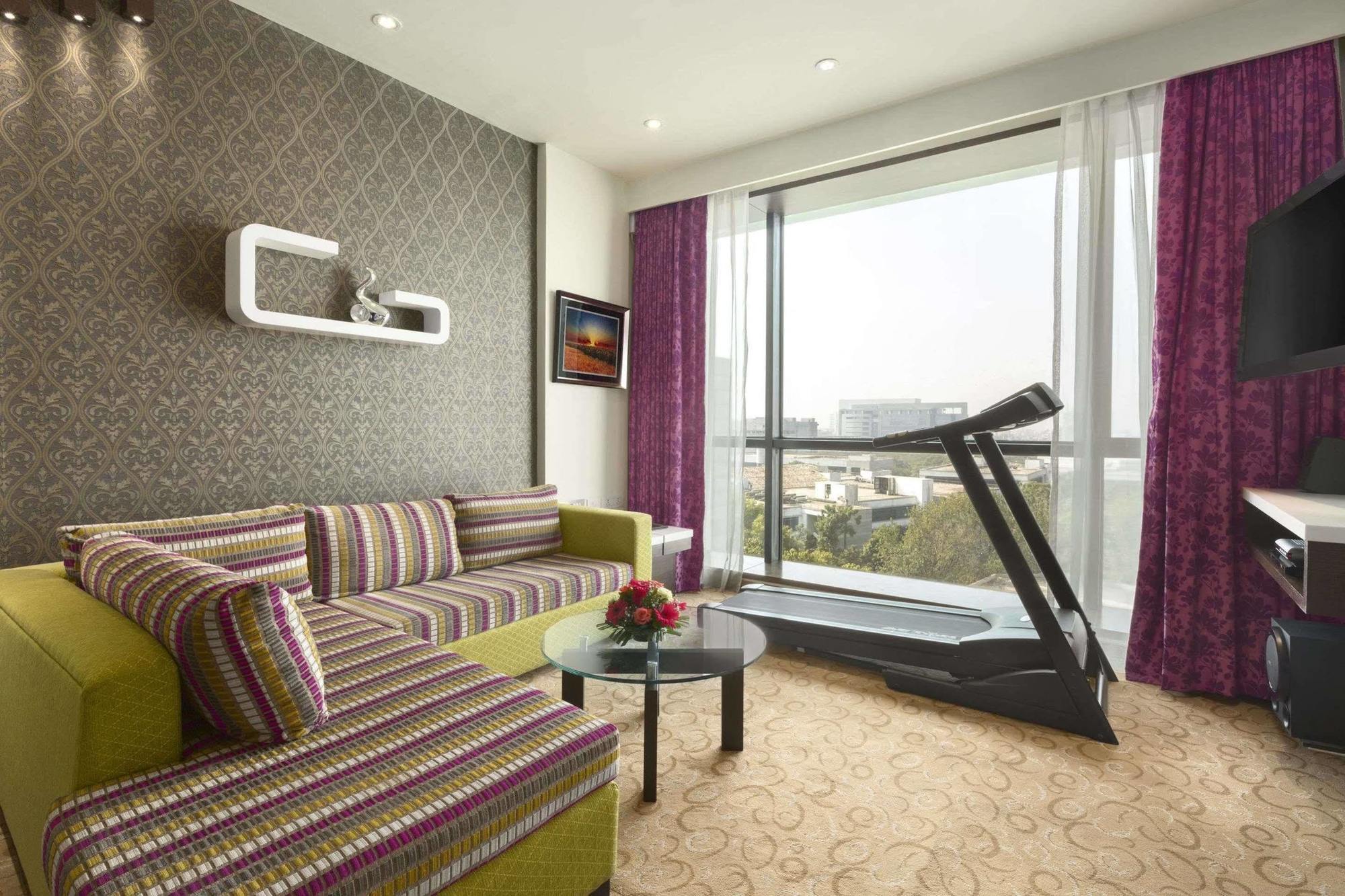 Ramada By Wyndham Navi Mumbai Hotel Ngoại thất bức ảnh
