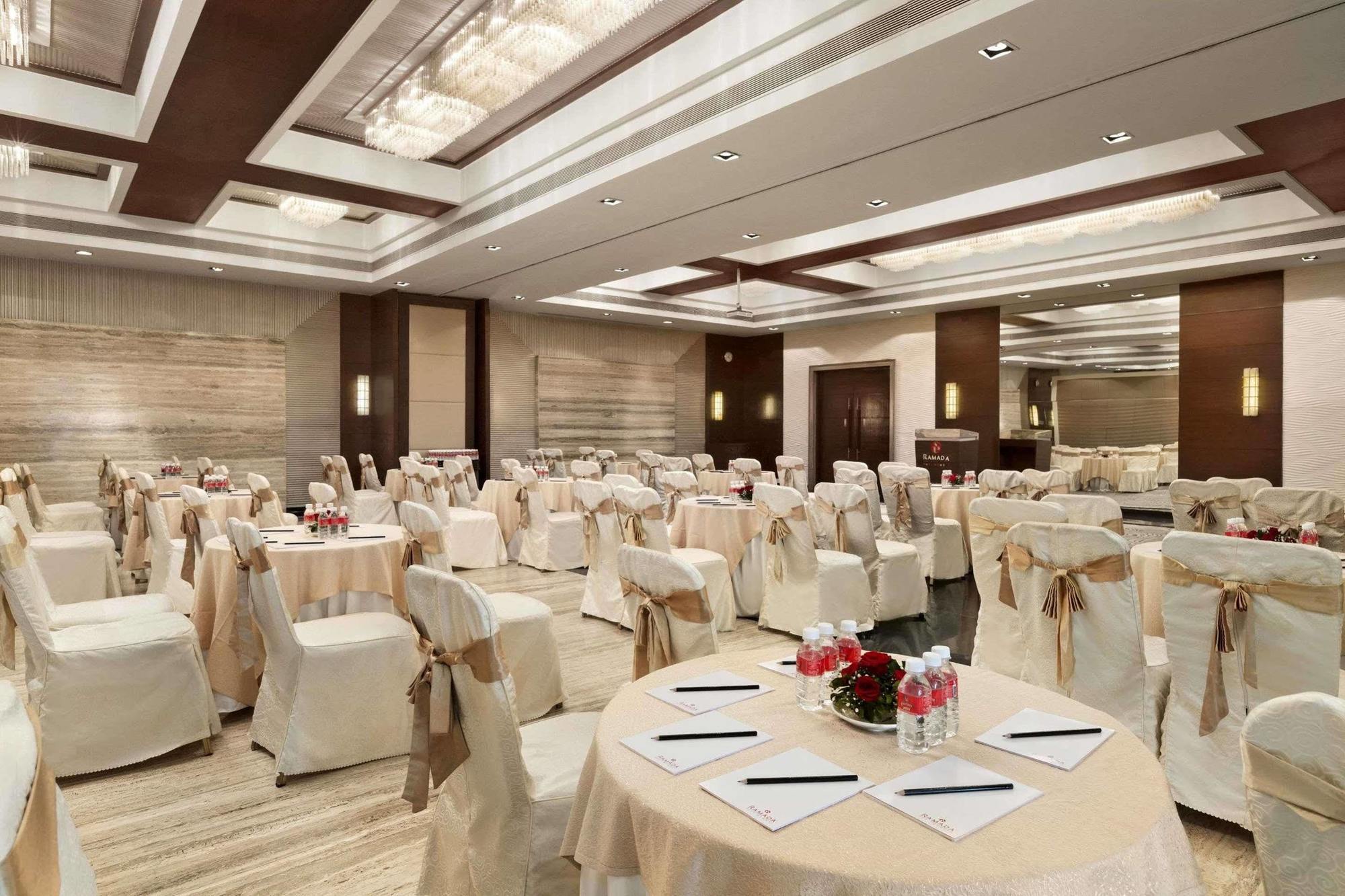 Ramada By Wyndham Navi Mumbai Hotel Ngoại thất bức ảnh